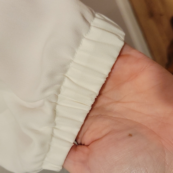 NWT Naked Zebra Cold Shoulder Blouse - Picture 4 of 6